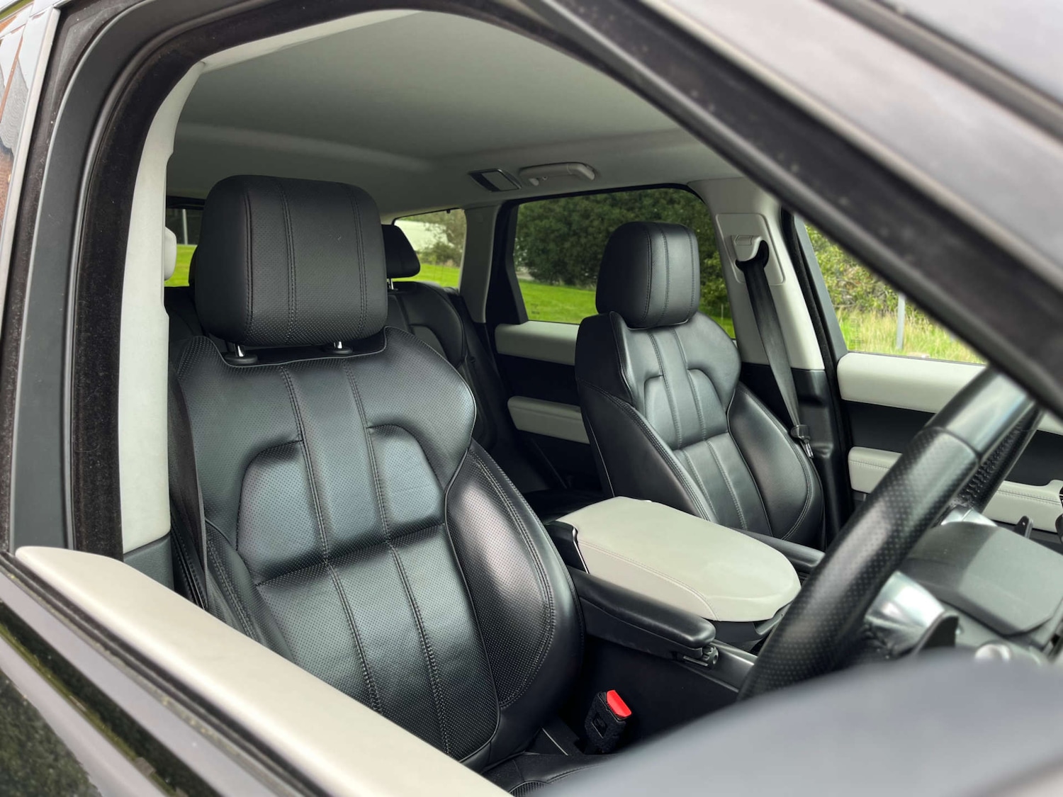 Used Land Rover Range Rover Sport 2016 for sale - 76401878: Photo 8