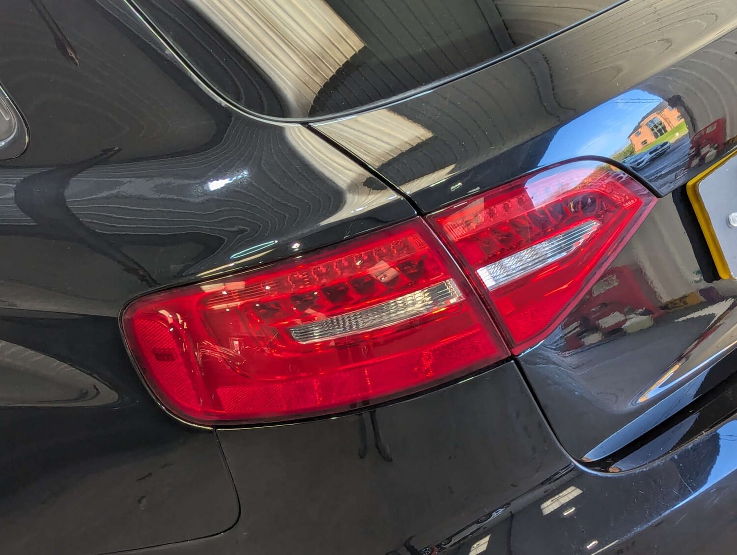 Used Audi A4 2015 for sale - 76583411: Photo 42