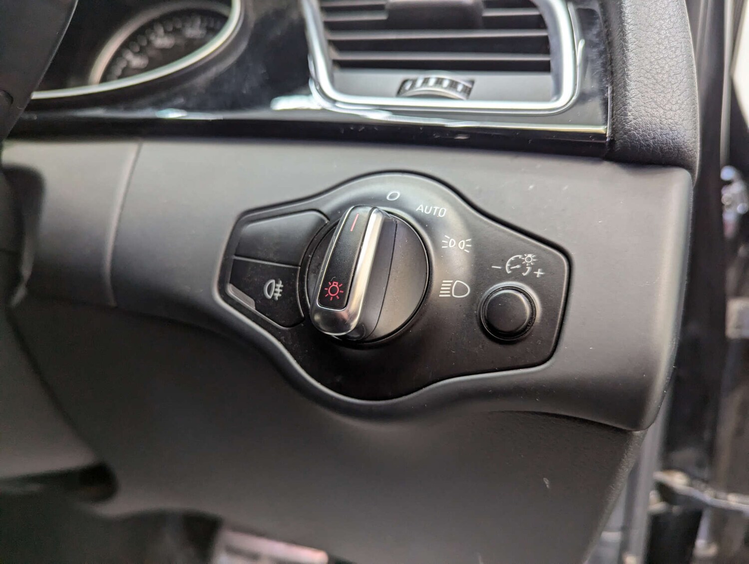 Used Audi A4 2015 for sale - 76583411: Photo 81