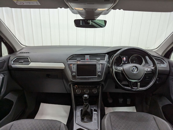 Used Volkswagen Tiguan 2017 for sale - 76278131: Photo 2