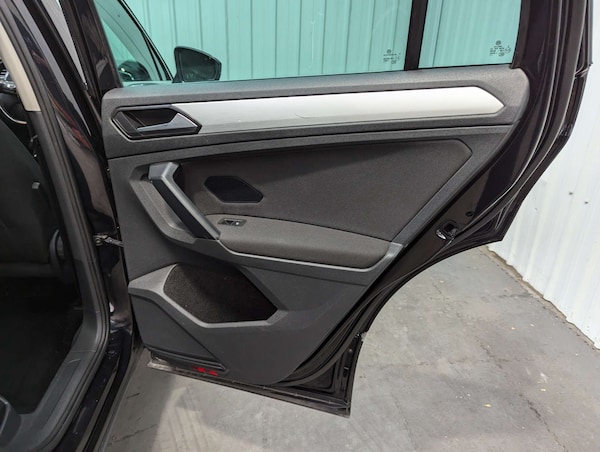 Used Volkswagen Tiguan 2017 for sale - 76278131: Photo 66