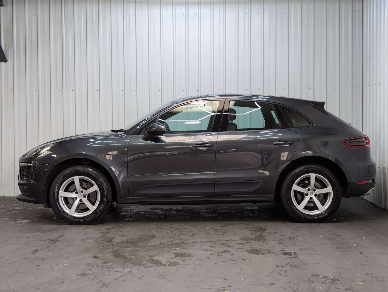 Used Porsche Macan 2016 for sale - 76278169: Photo 15