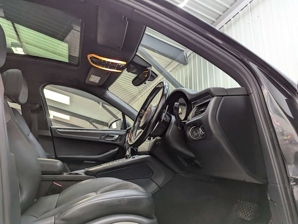 Used Porsche Macan 2016 for sale - 76278169: Photo 50