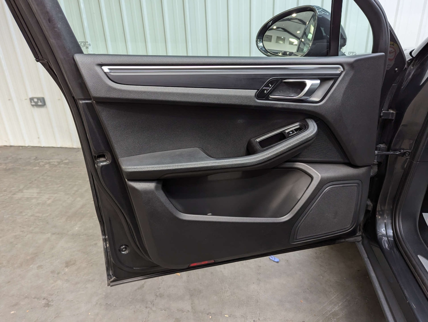 Used Porsche Macan 2016 for sale - 76278169: Photo 59