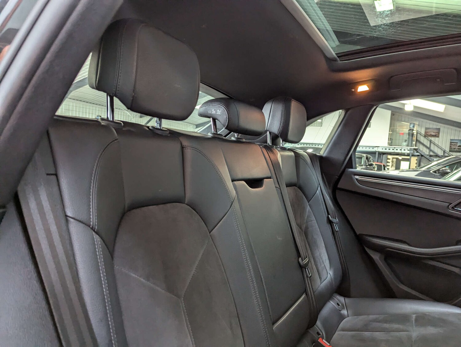 Used Porsche Macan 2016 for sale - 76278169: Photo 62