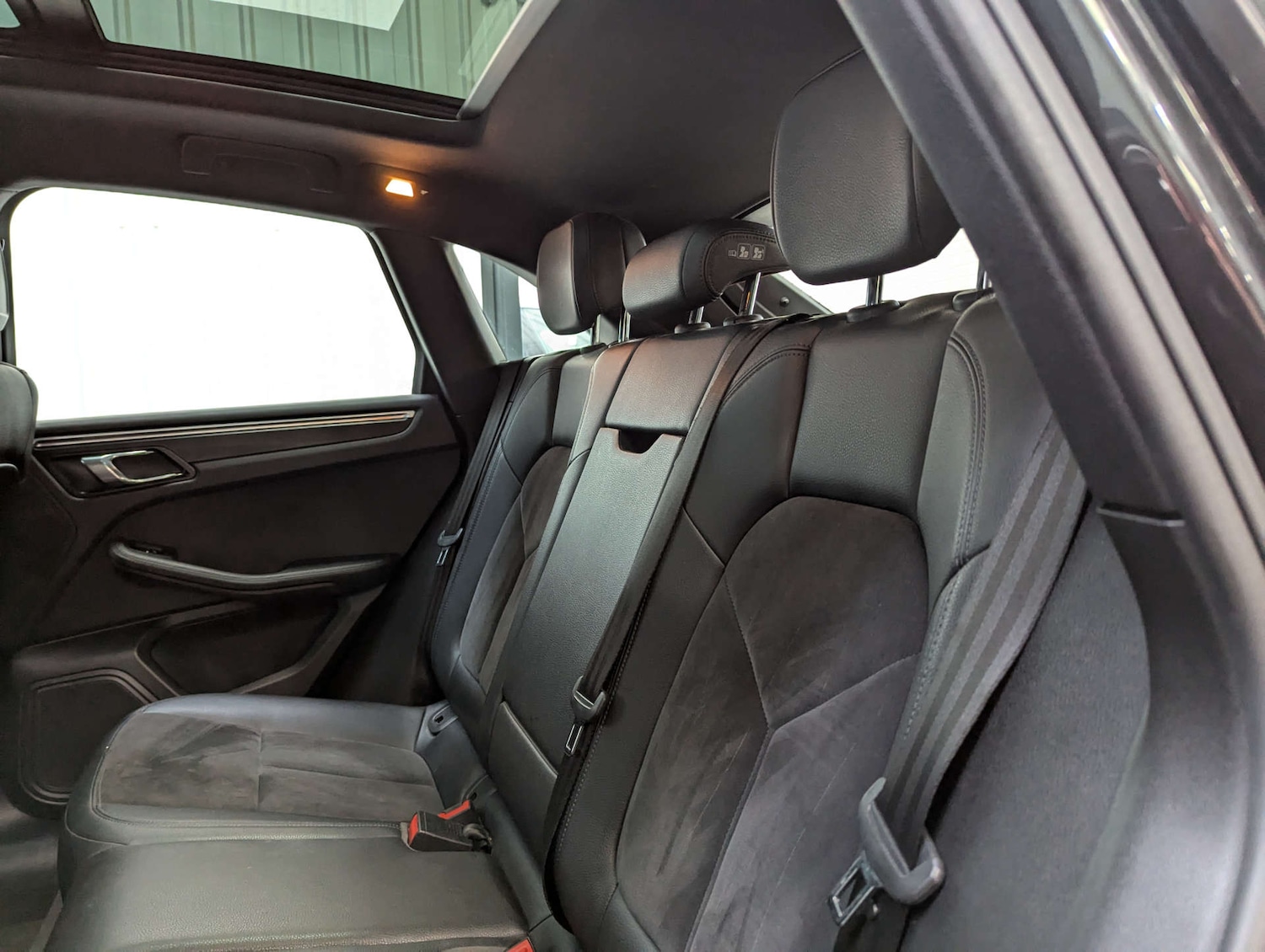 Used Porsche Macan 2016 for sale - 76278169: Photo 68