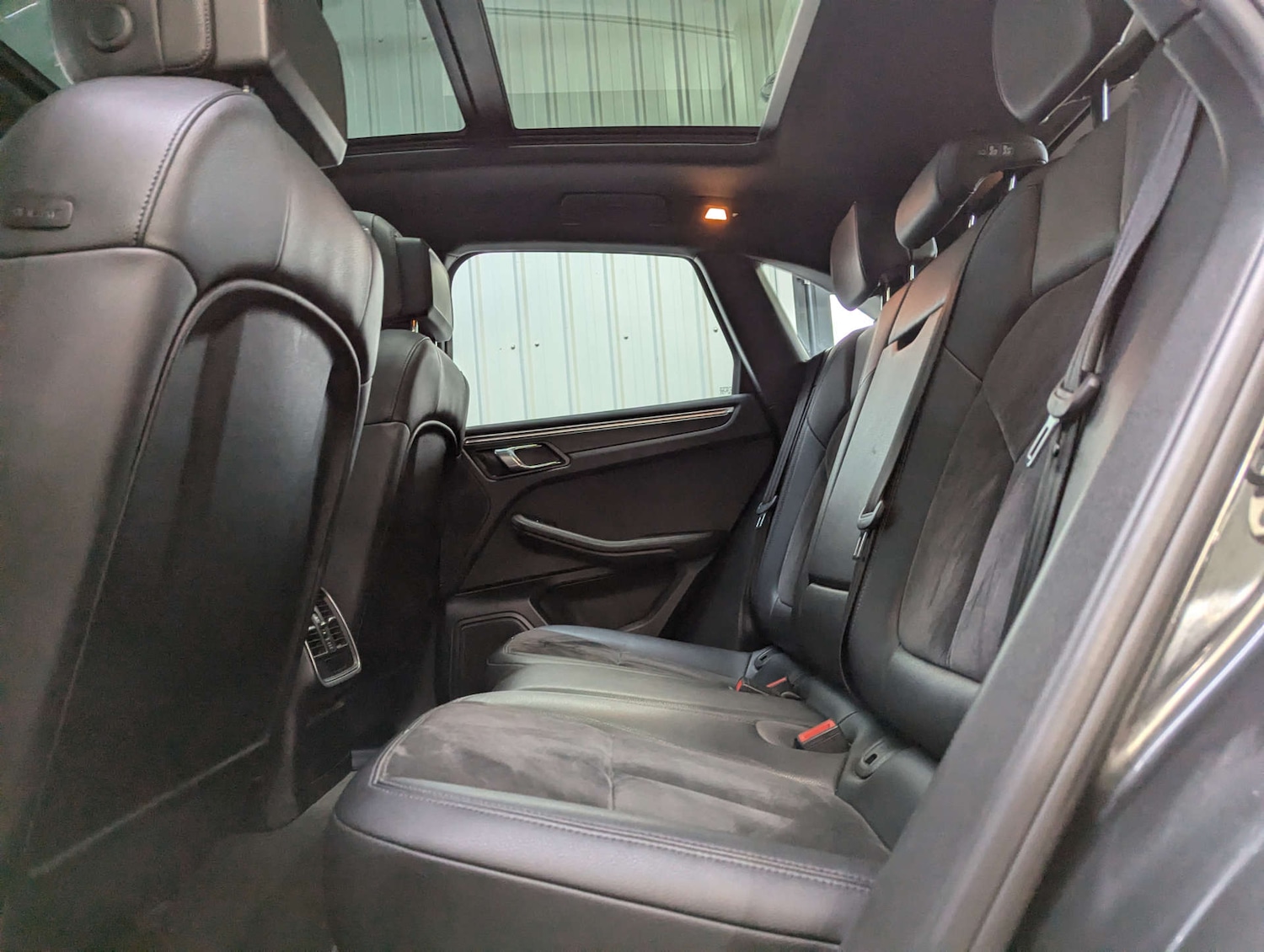 Used Porsche Macan 2016 for sale - 76278169: Photo 69