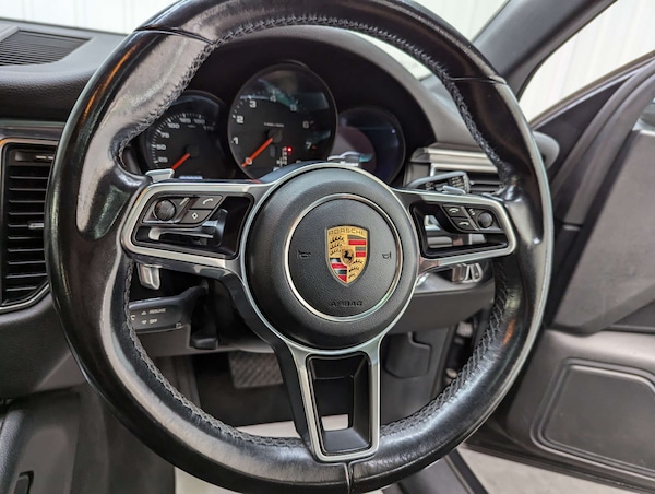 Used Porsche Macan 2016 for sale - 76278169: Photo 77