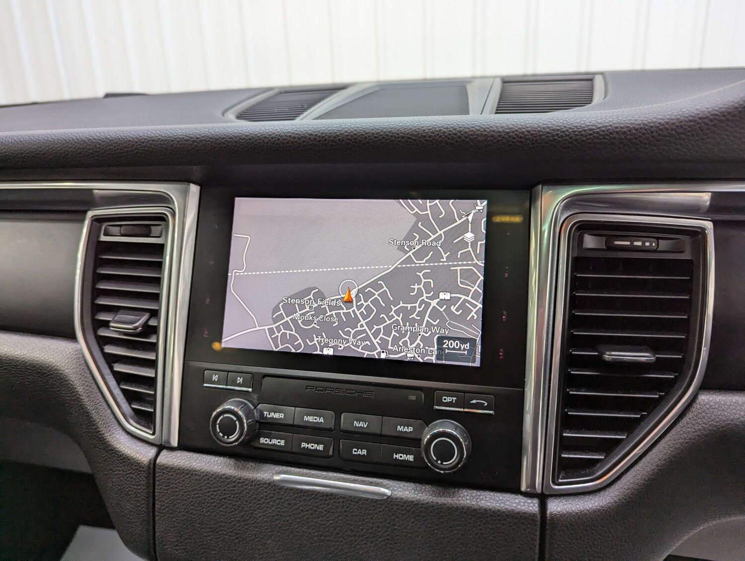 Used Porsche Macan 2016 for sale - 76278169: Photo 85