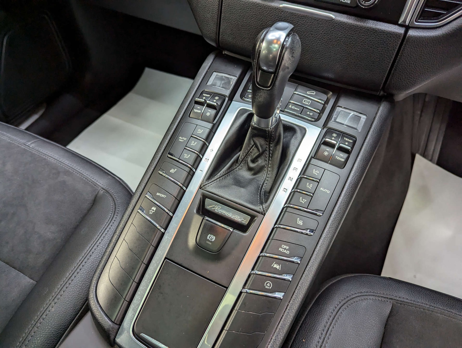 Used Porsche Macan 2016 for sale - 76278169: Photo 90