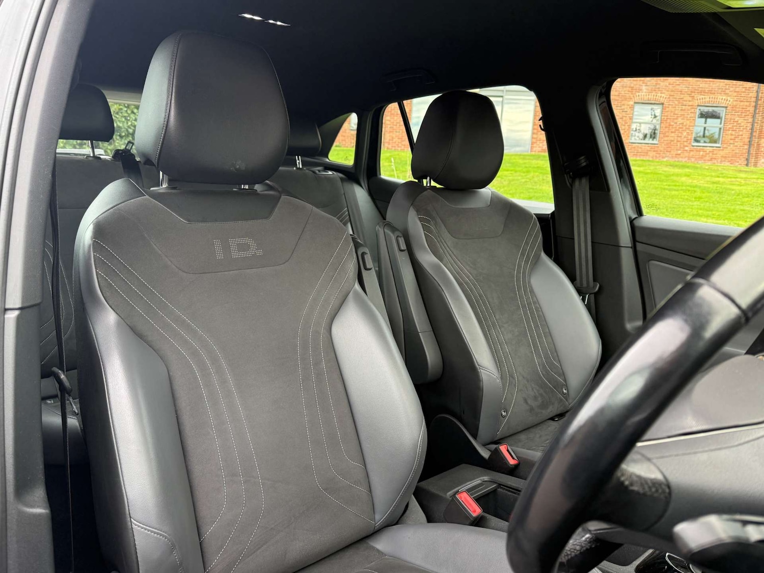 Used Volkswagen ID.4 2021 for sale - 76320834: Photo 8