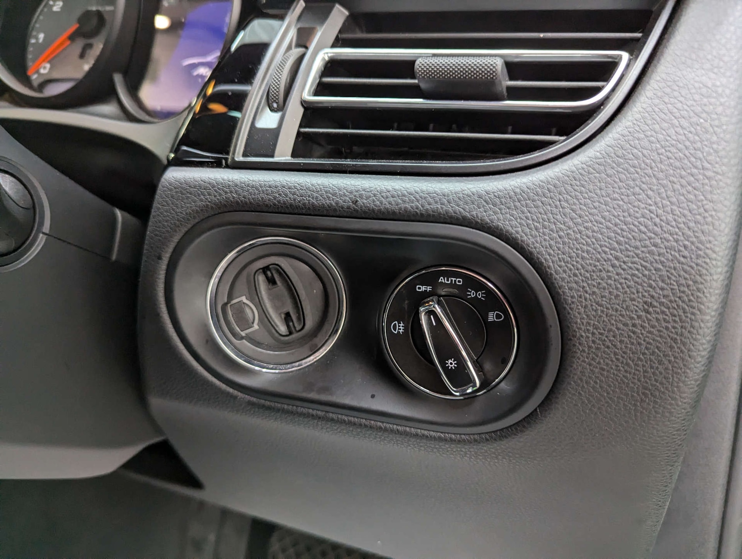 Used Porsche Macan 2019 for sale - 76682725: Photo 79