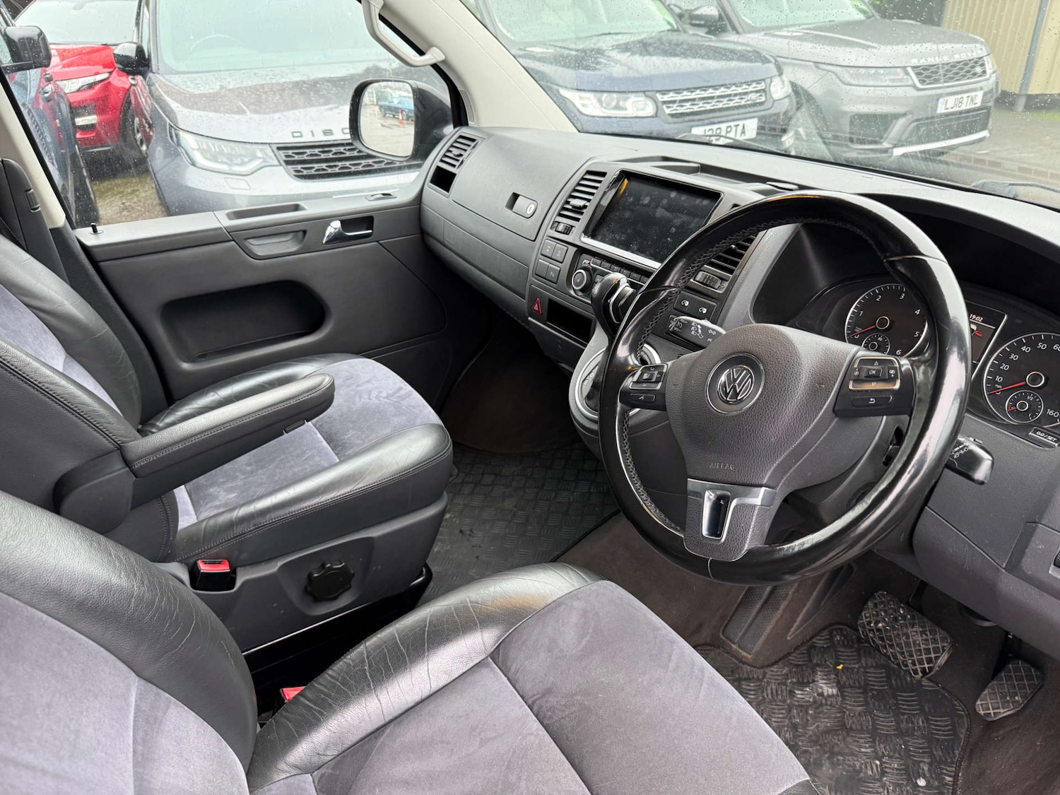 Used Volkswagen Caravelle 2011 for sale - 77285451: Photo 15