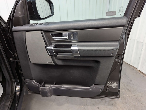 Used Land Rover Discovery 2016 for sale - 76220615: Photo 52