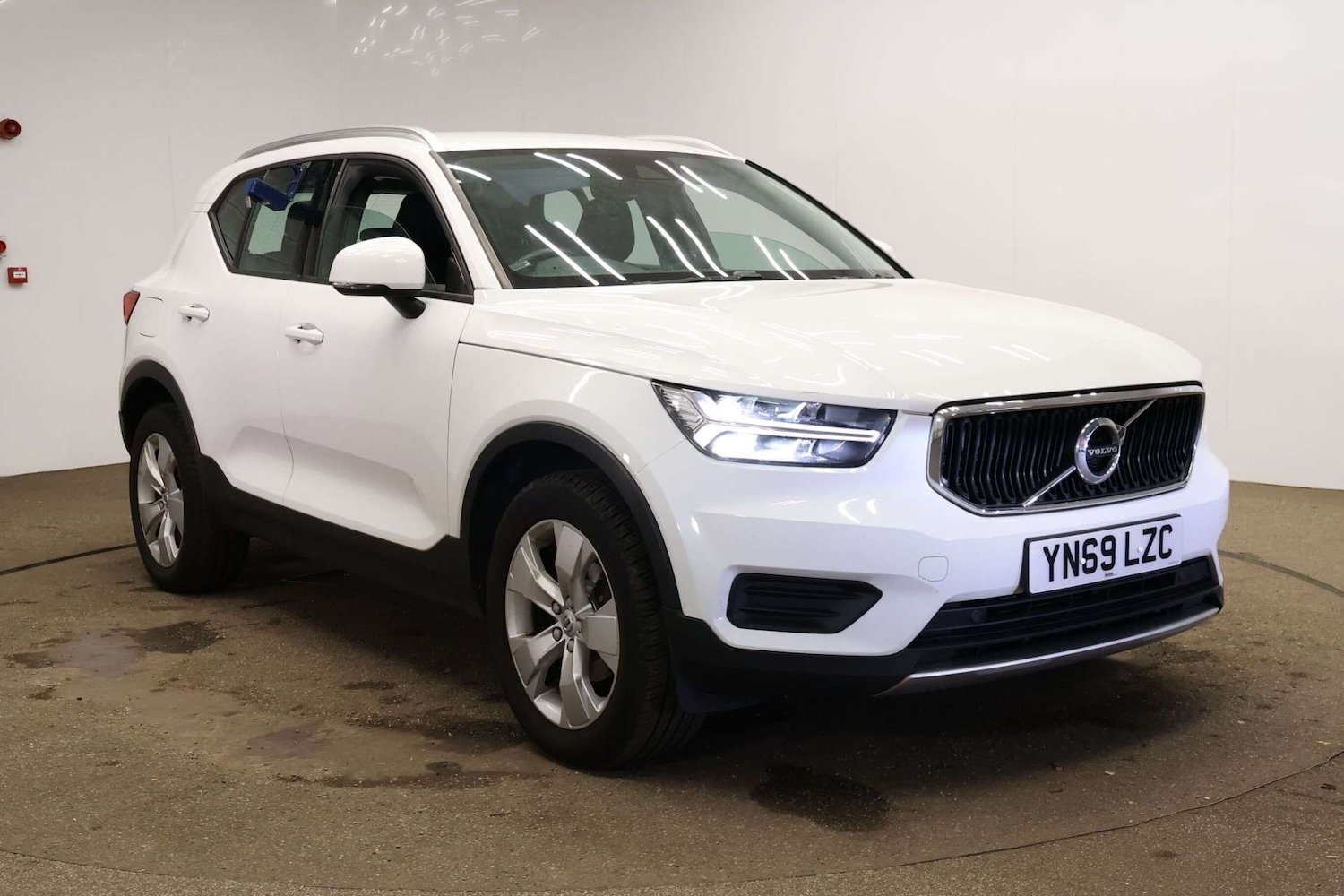 Used Volvo XC40 2019 for sale - 76343755: Photo 1