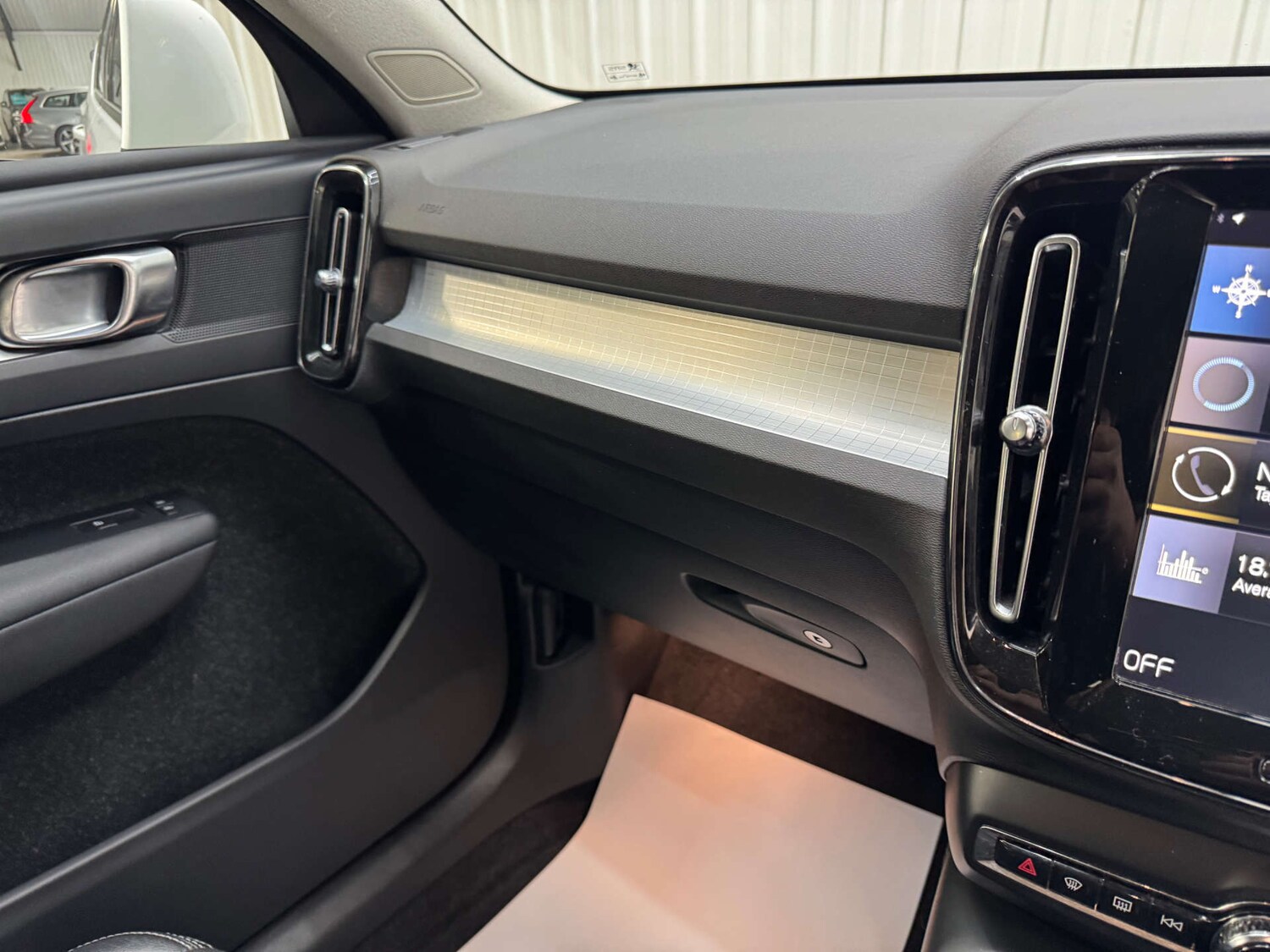 Used Volvo XC40 2019 for sale - 76343755: Photo 87