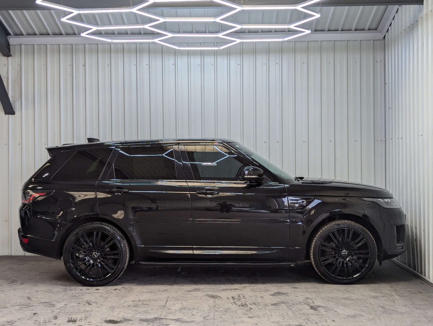 Used Land Rover Range Rover Sport 2018 for sale - 78011941: Photo 16