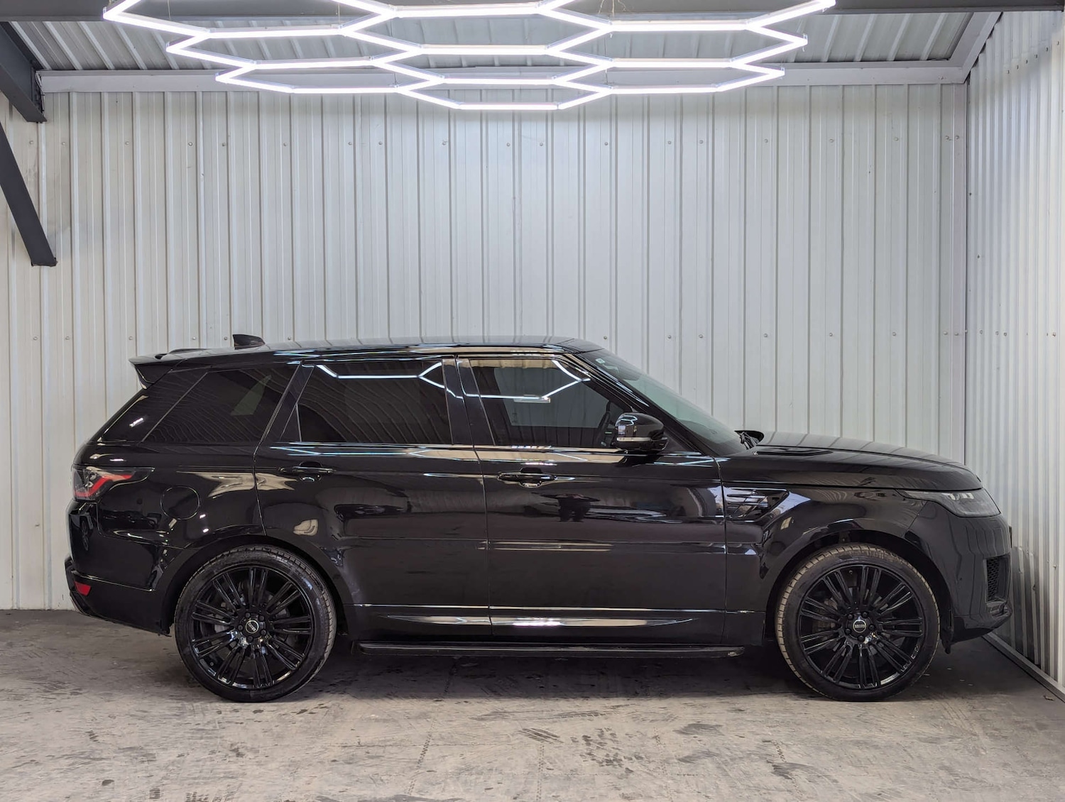 Used Land Rover Range Rover Sport 2018 for sale - 78011941: Photo 17