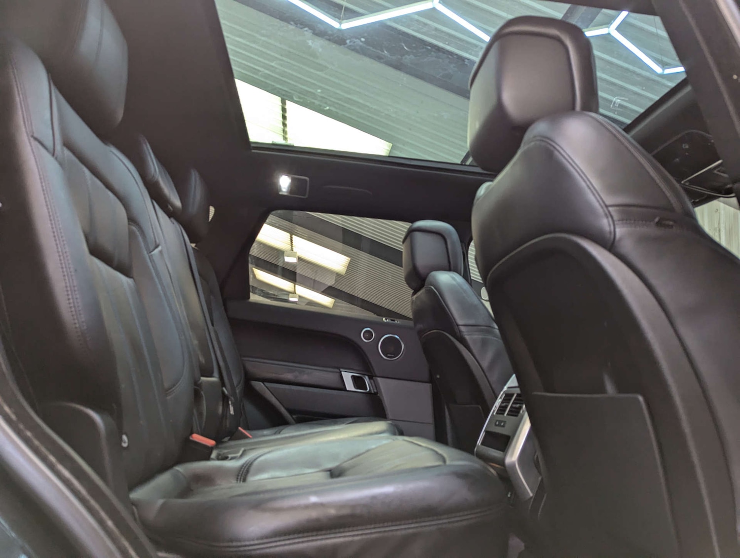 Used Land Rover Range Rover Sport 2018 for sale - 78011941: Photo 60