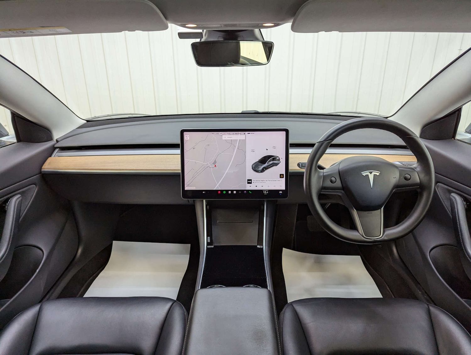 Used Tesla Model 3 2019 for sale - 76493593: Photo 2