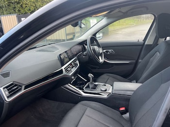 Used BMW 3 Series 2021 for sale - 77235340: Photo