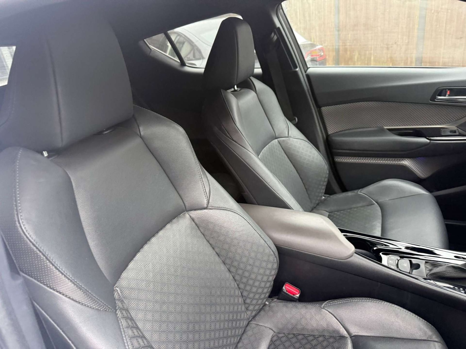 Used Toyota C-HR 2021 for sale - 77319707: Photo 5