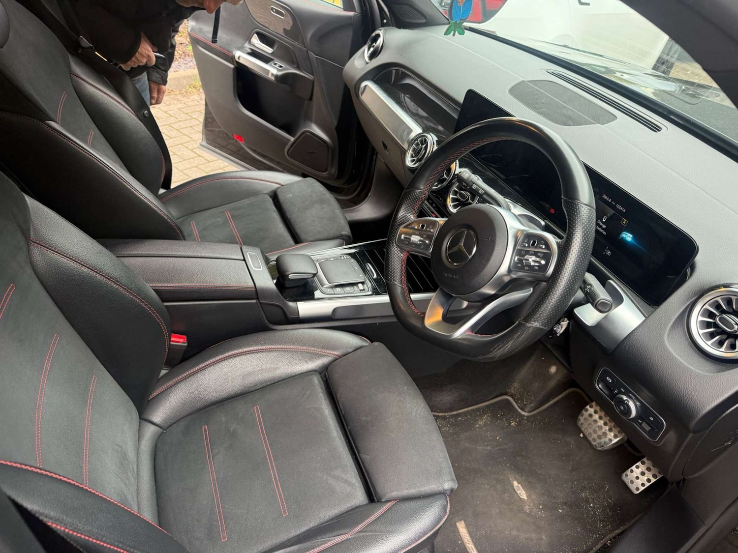 Used Mercedes-Benz GLB 2021 for sale - 78098928: Photo 5