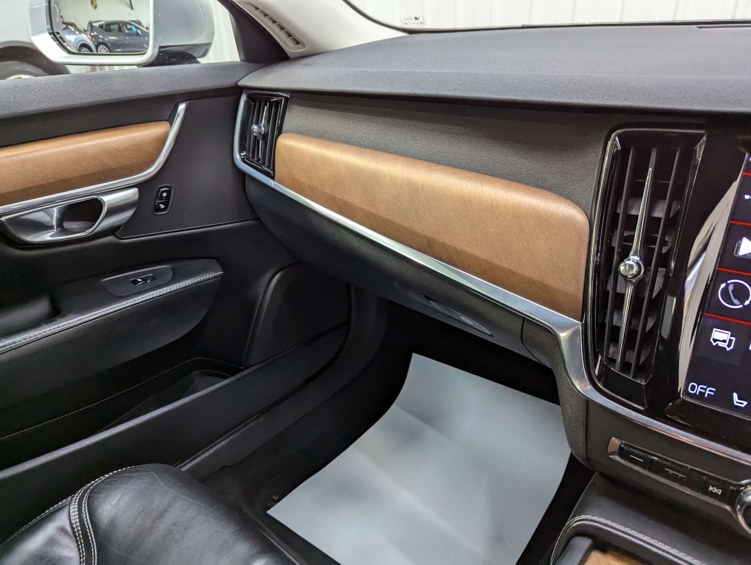 Used Volvo S90 2018 for sale - 76600882: Photo 87