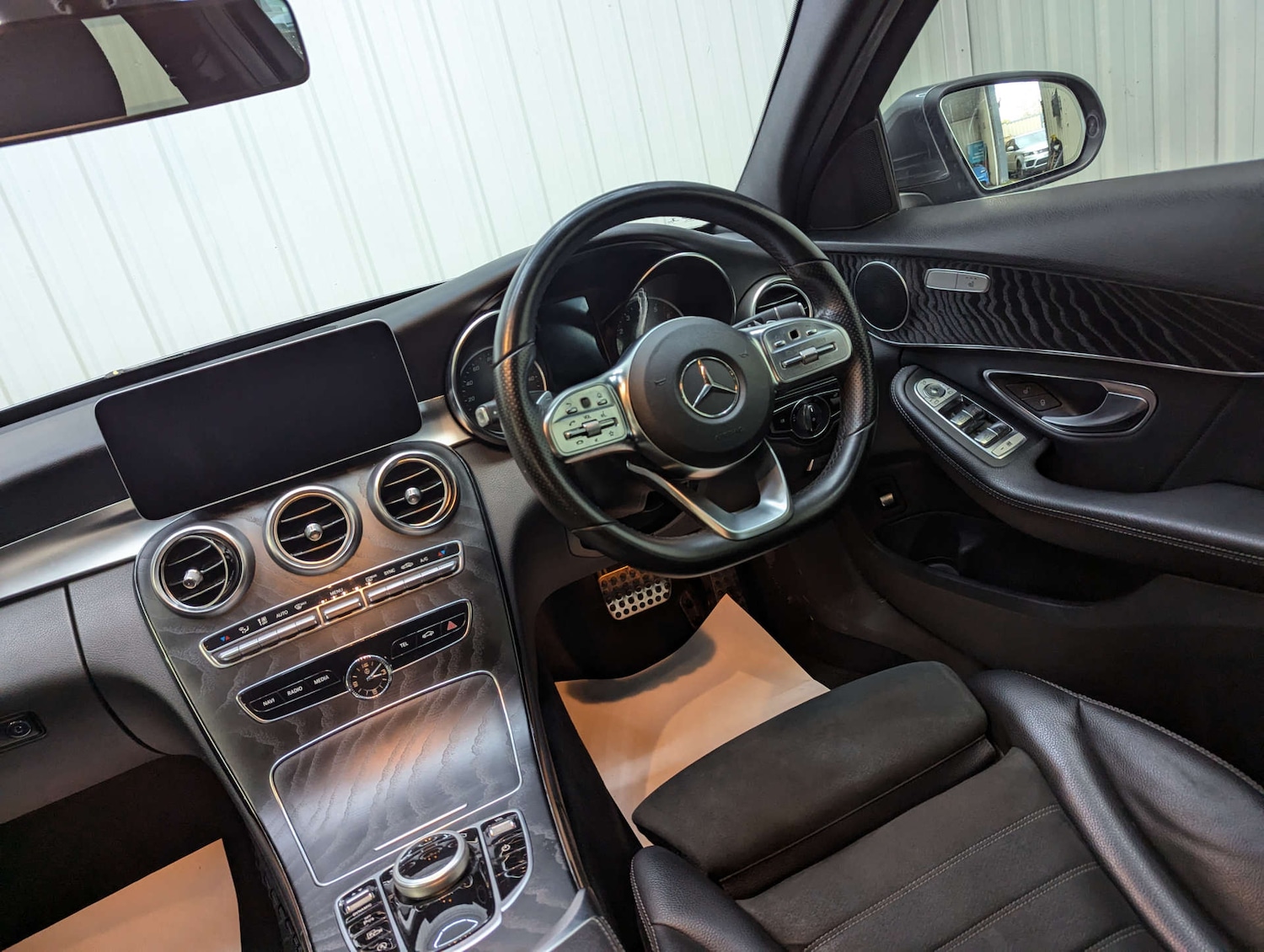 Used Mercedes-Benz C Class 2019 for sale - 77789729: Photo 37