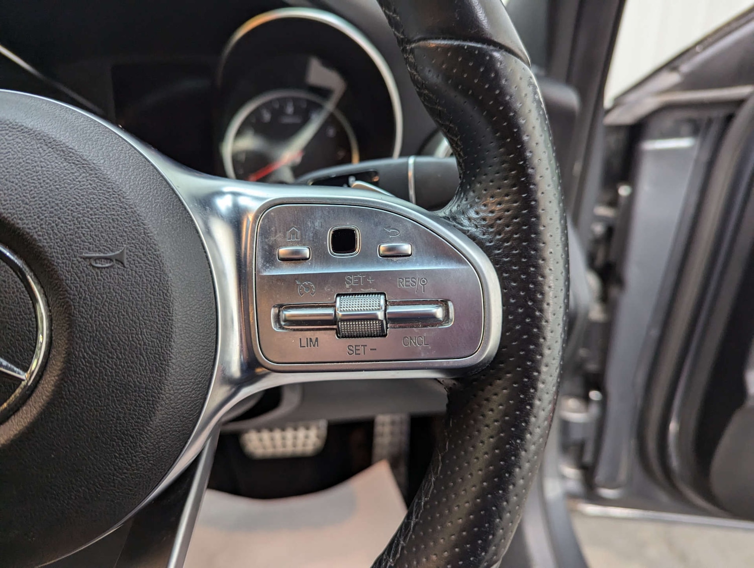 Used Mercedes-Benz C Class 2019 for sale - 77789729: Photo 67