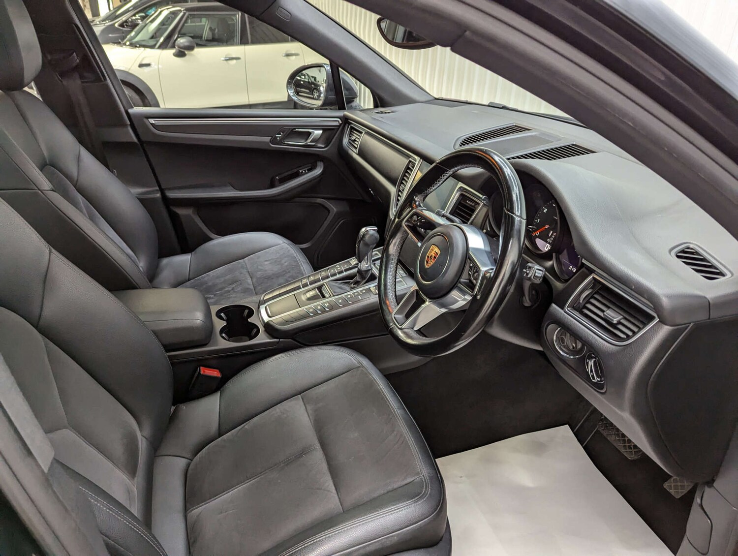 Used Porsche Macan 2016 for sale - 76005381: Photo 49