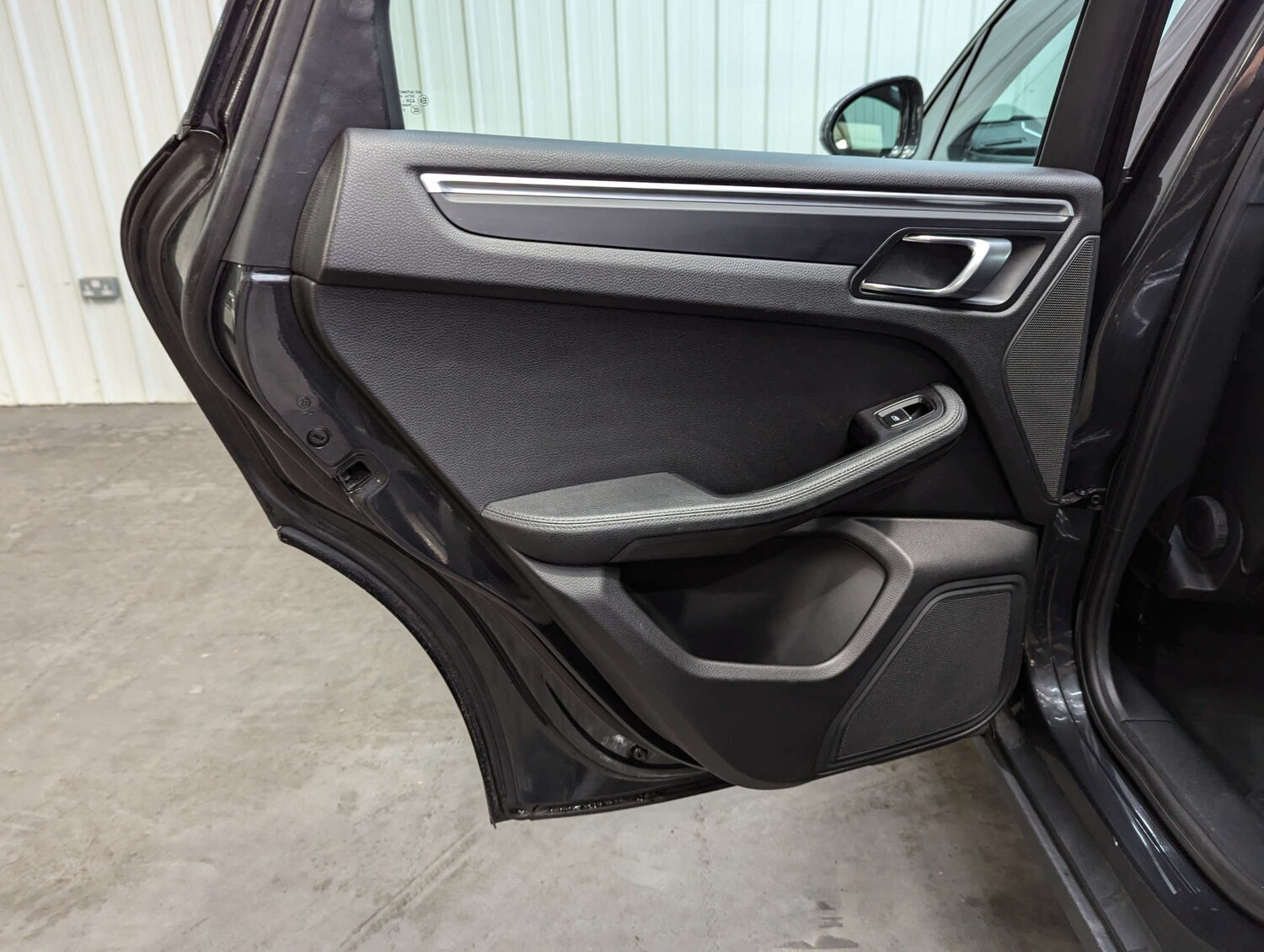 Used Porsche Macan 2016 for sale - 76005381: Photo 70