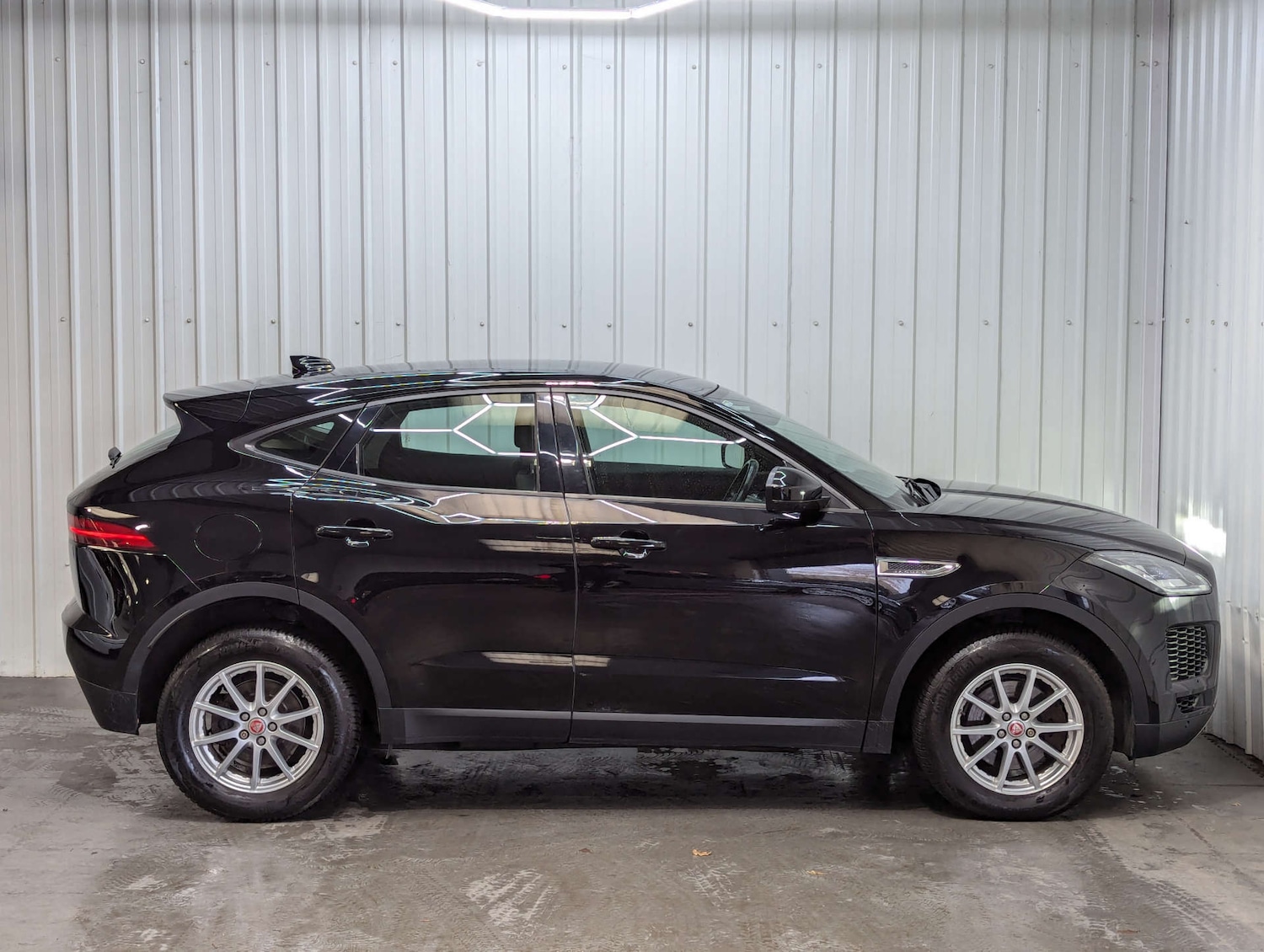 Used Jaguar E-Pace 2018 for sale - 77127333: Photo 14