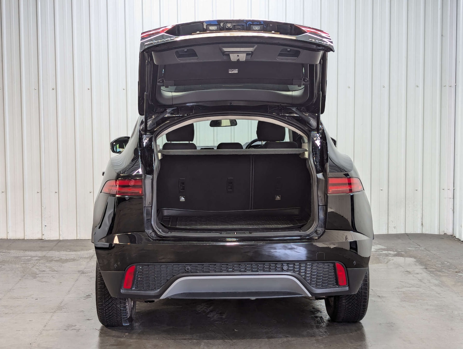 Used Jaguar E-Pace 2018 for sale - 77127333: Photo 44