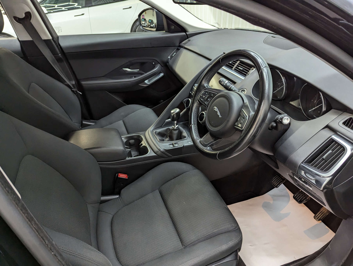 Used Jaguar E-Pace 2018 for sale - 77127333: Photo 50