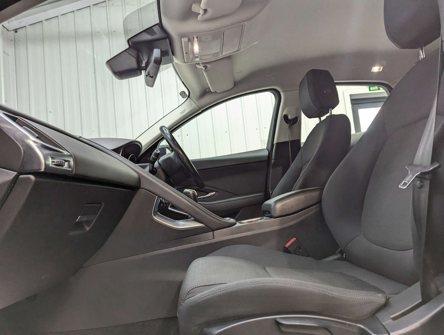 Used Jaguar E-Pace 2018 for sale - 77127333: Photo 59