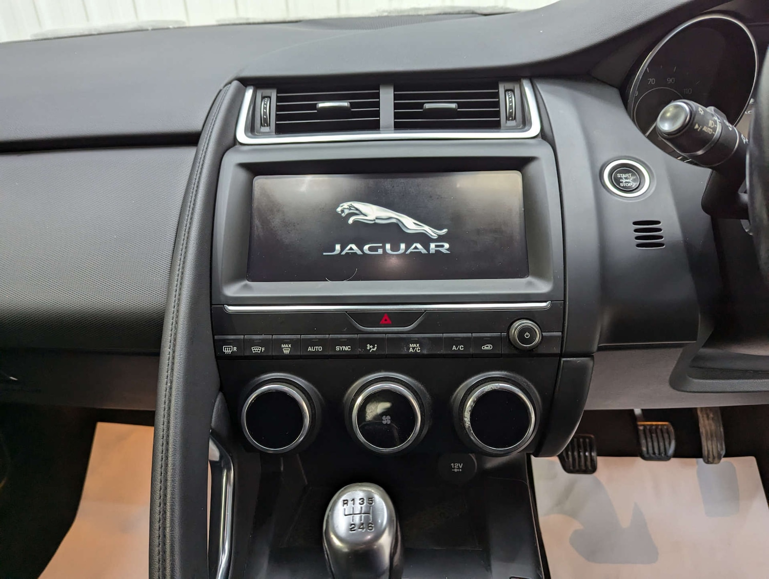 Used Jaguar E-Pace 2018 for sale - 77127333: Photo 84