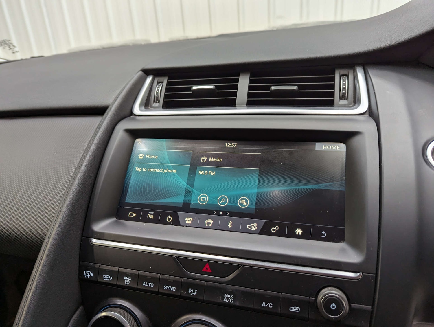 Used Jaguar E-Pace 2018 for sale - 77127333: Photo 86