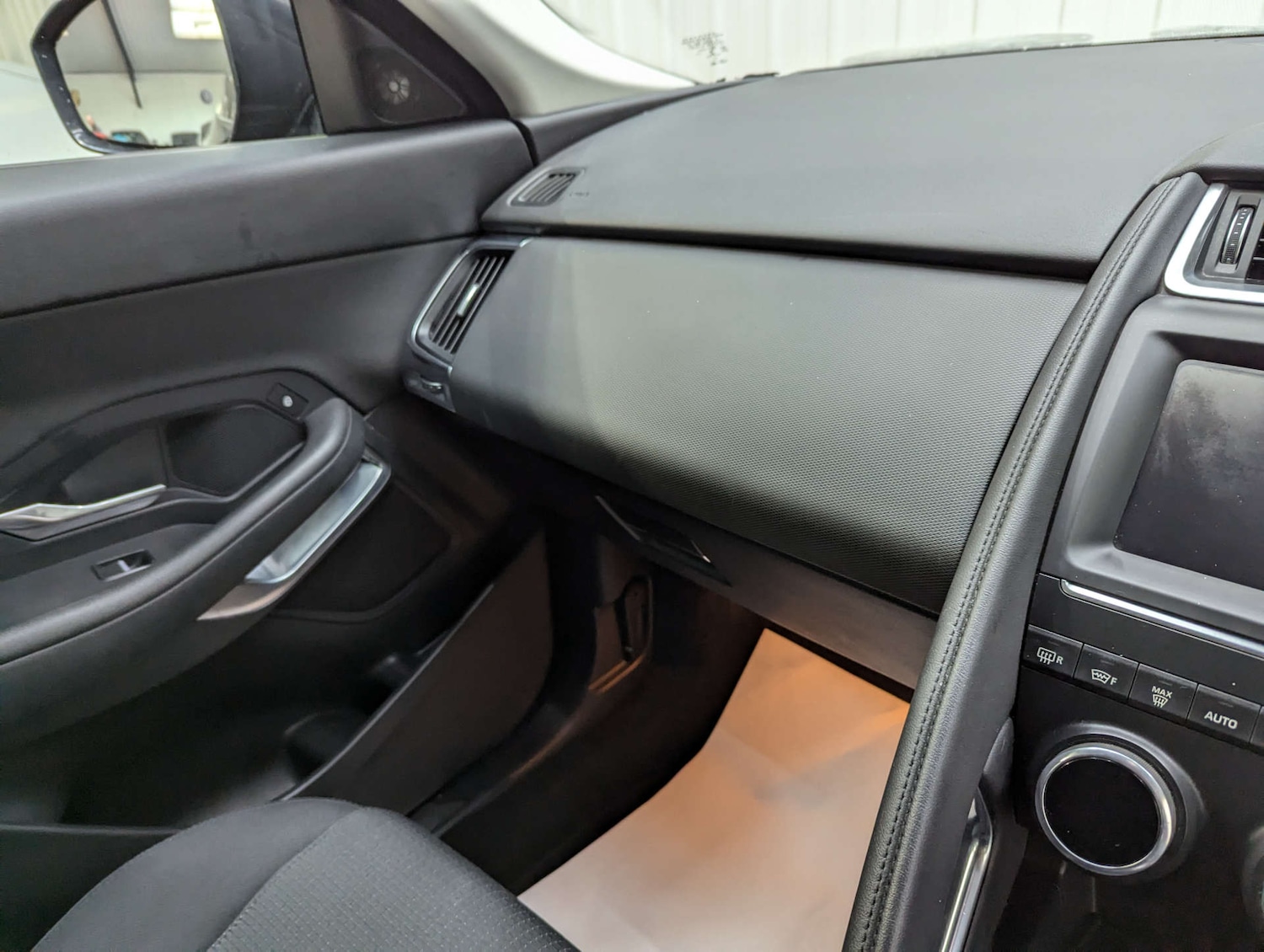 Used Jaguar E-Pace 2018 for sale - 77127333: Photo 91