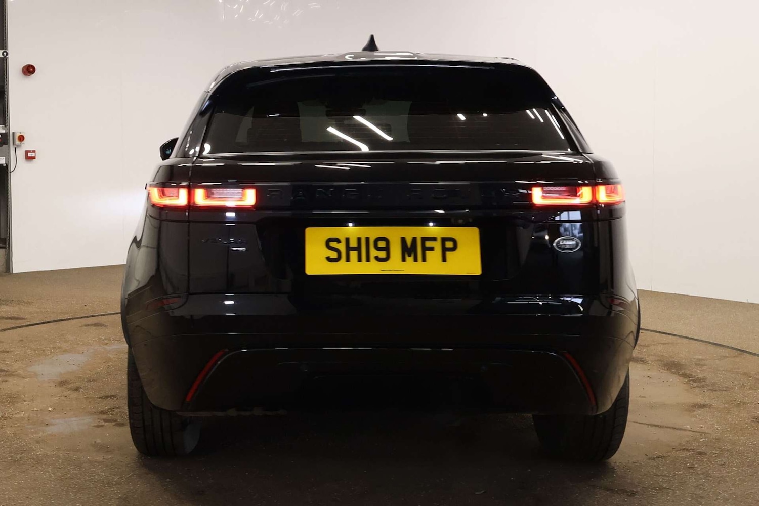 Used Land Rover Range Rover Velar 2019 for sale - 78036977: Photo 13
