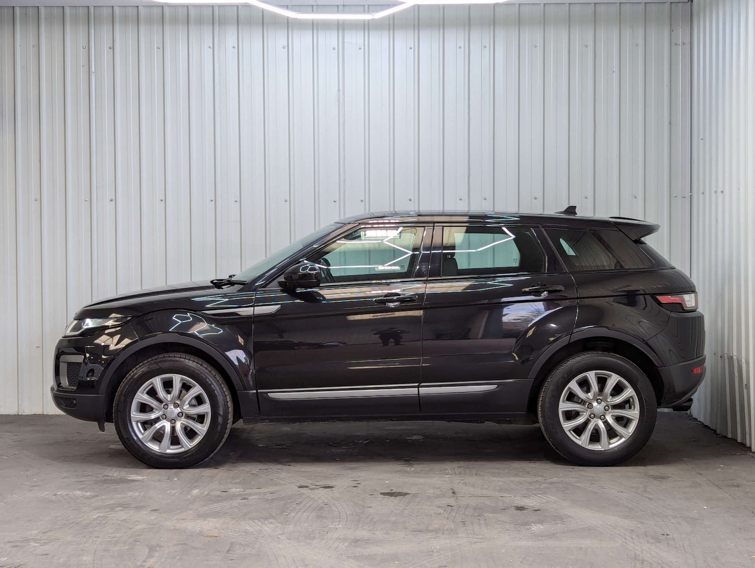Used Land Rover Range Rover Evoque 2016 for sale - 76491010: Photo 15