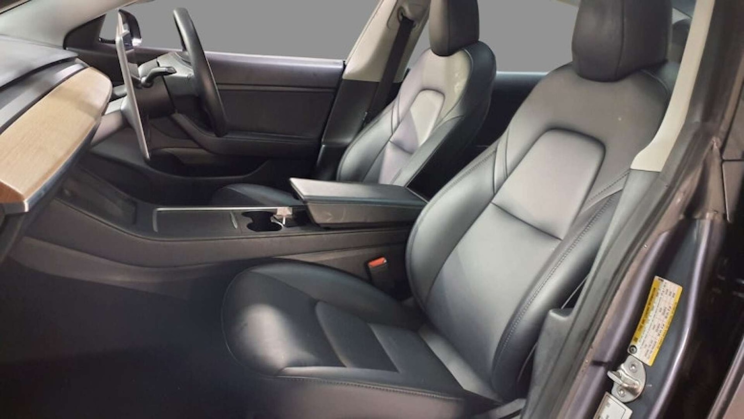 Used Tesla Model 3 2020 for sale - 77319044: Photo 4