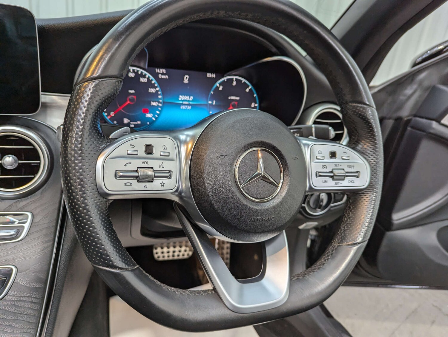 Used Mercedes-Benz C Class 2019 for sale - 76363699: Photo 73