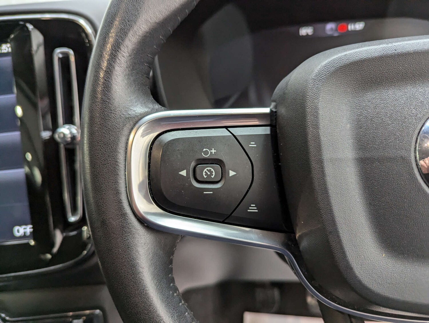 Used Volvo XC40 2019 for sale - 76511114: Photo 74