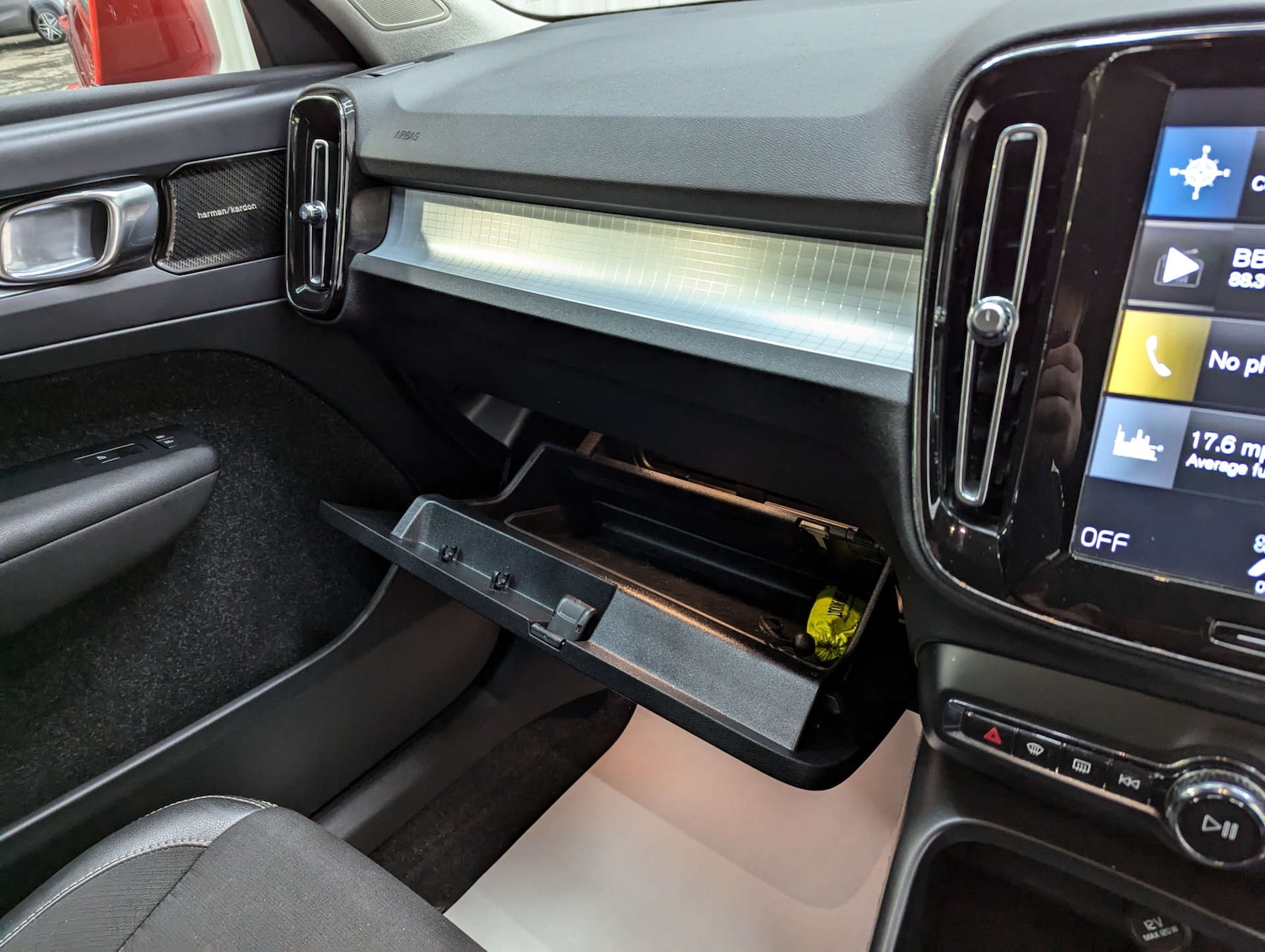 Used Volvo XC40 2019 for sale - 76511114: Photo 91