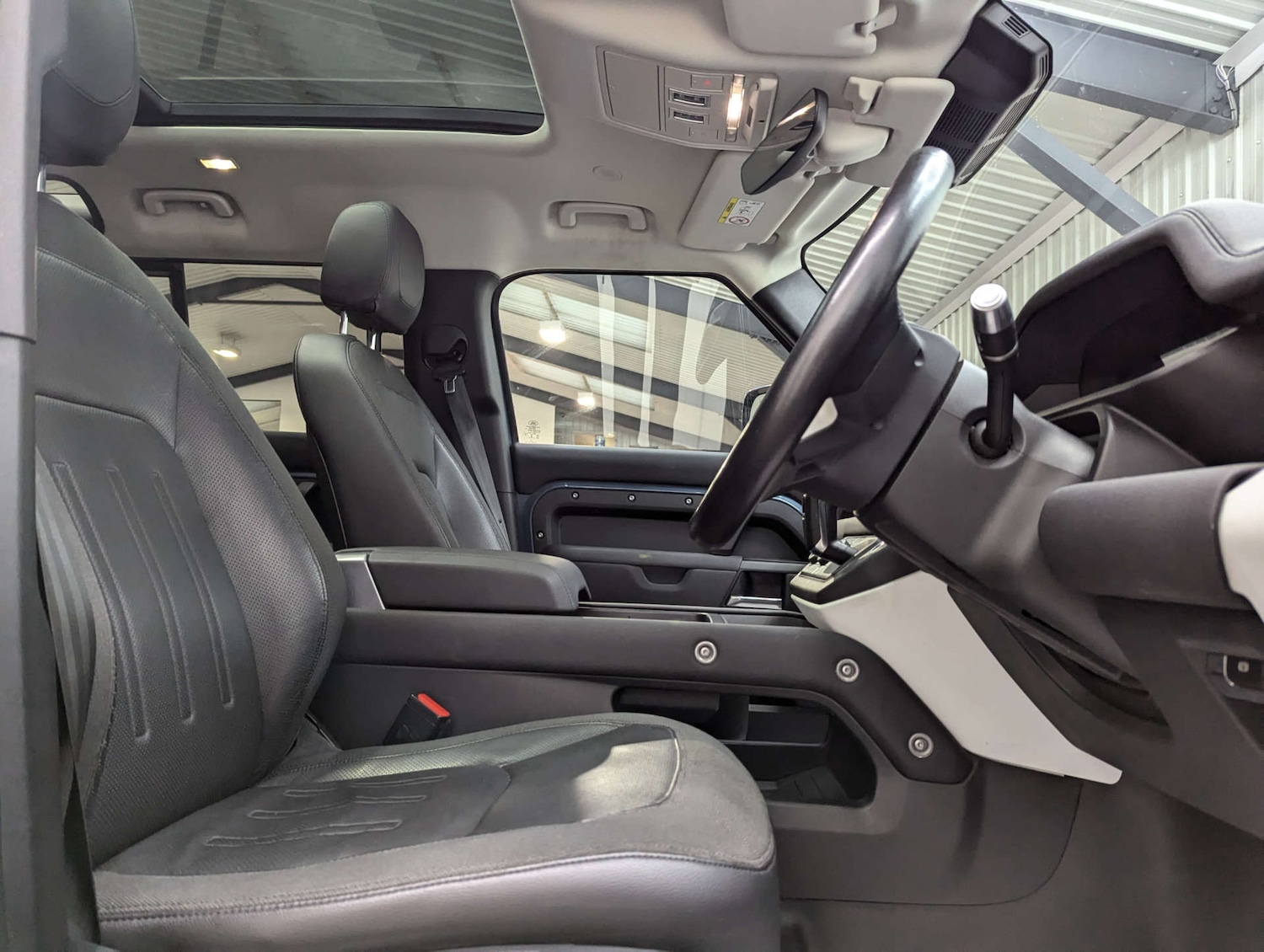 Used Land Rover Defender 2020 for sale - 77077436: Photo 51