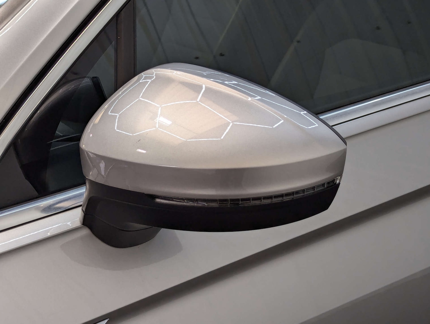 Used Volkswagen Tiguan 2016 for sale - 76940196: Photo 30