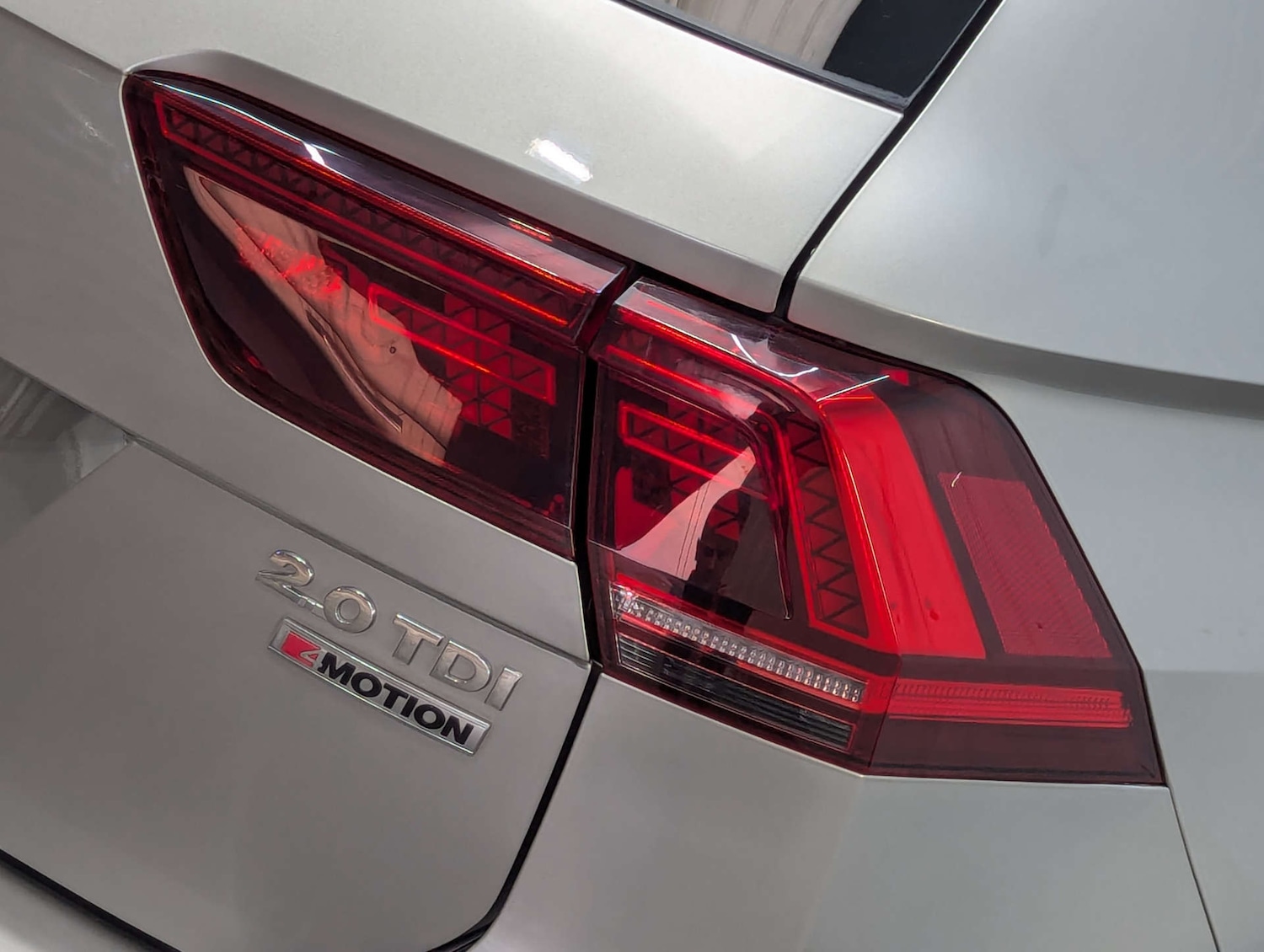 Used Volkswagen Tiguan 2016 for sale - 76940196: Photo 42