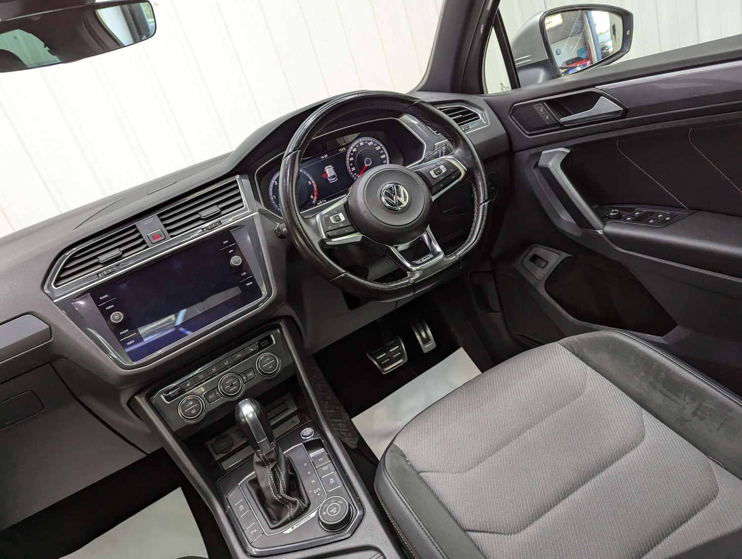 Used Volkswagen Tiguan 2016 for sale - 76940196: Photo 47