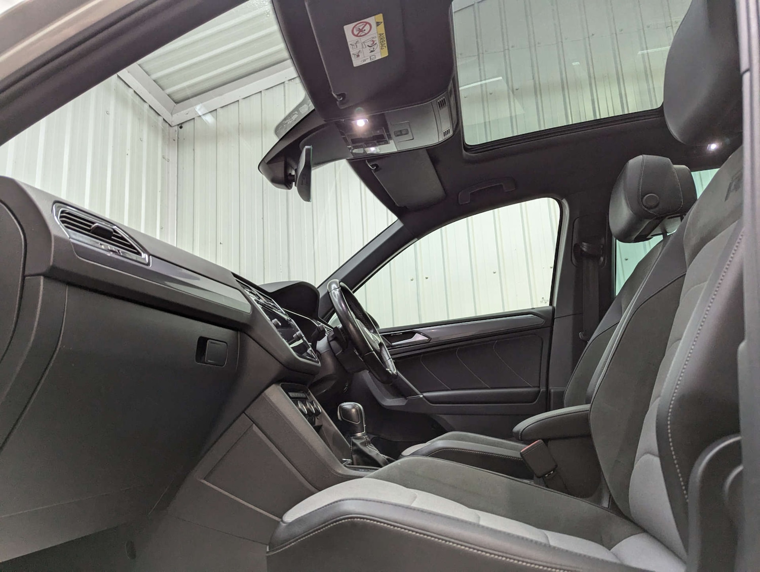 Used Volkswagen Tiguan 2016 for sale - 76940196: Photo 55